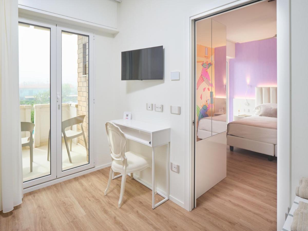 Una Hotels Imperial Beach Hotel マロッタ エクステリア 写真