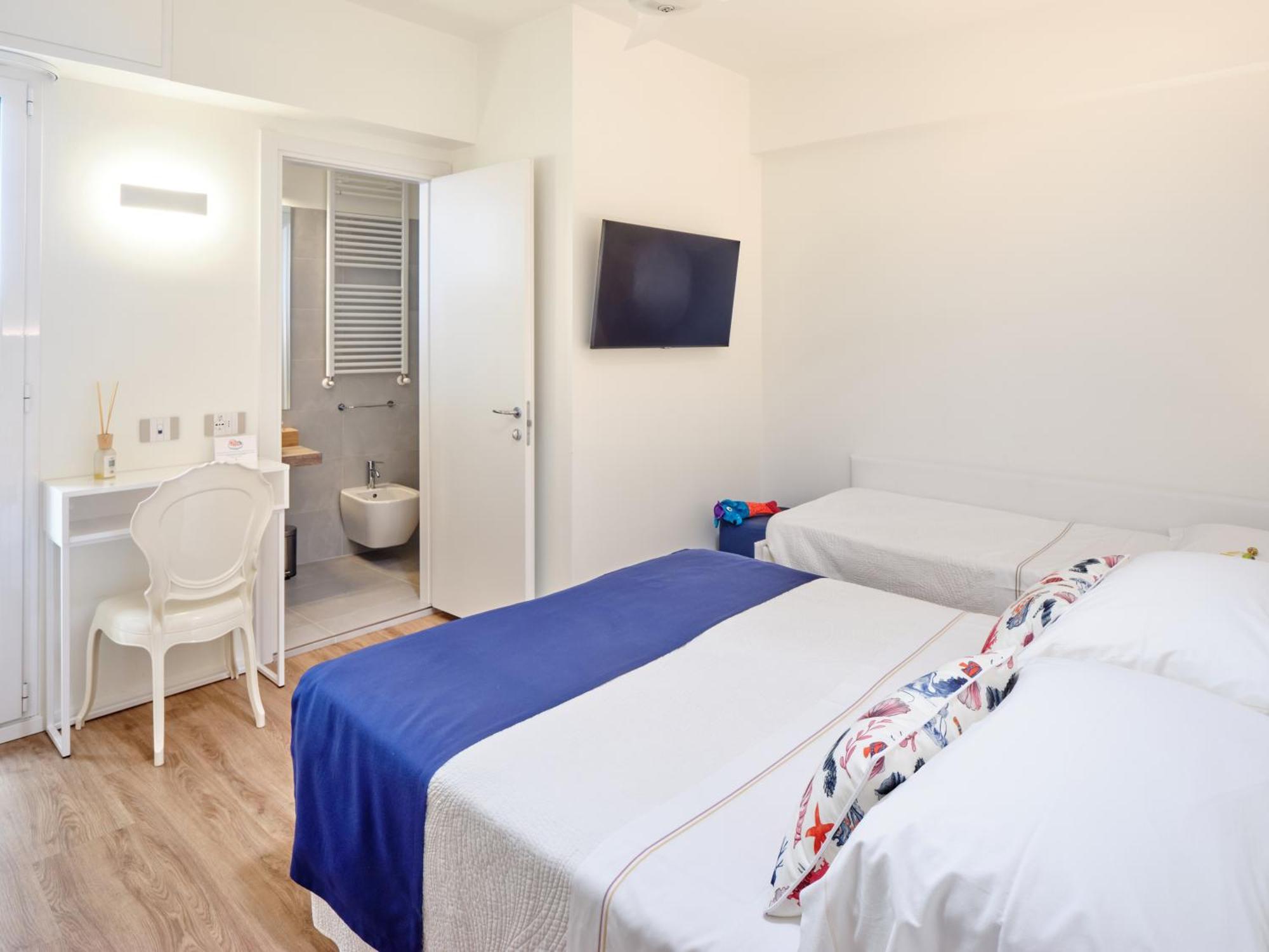Una Hotels Imperial Beach Hotel マロッタ エクステリア 写真