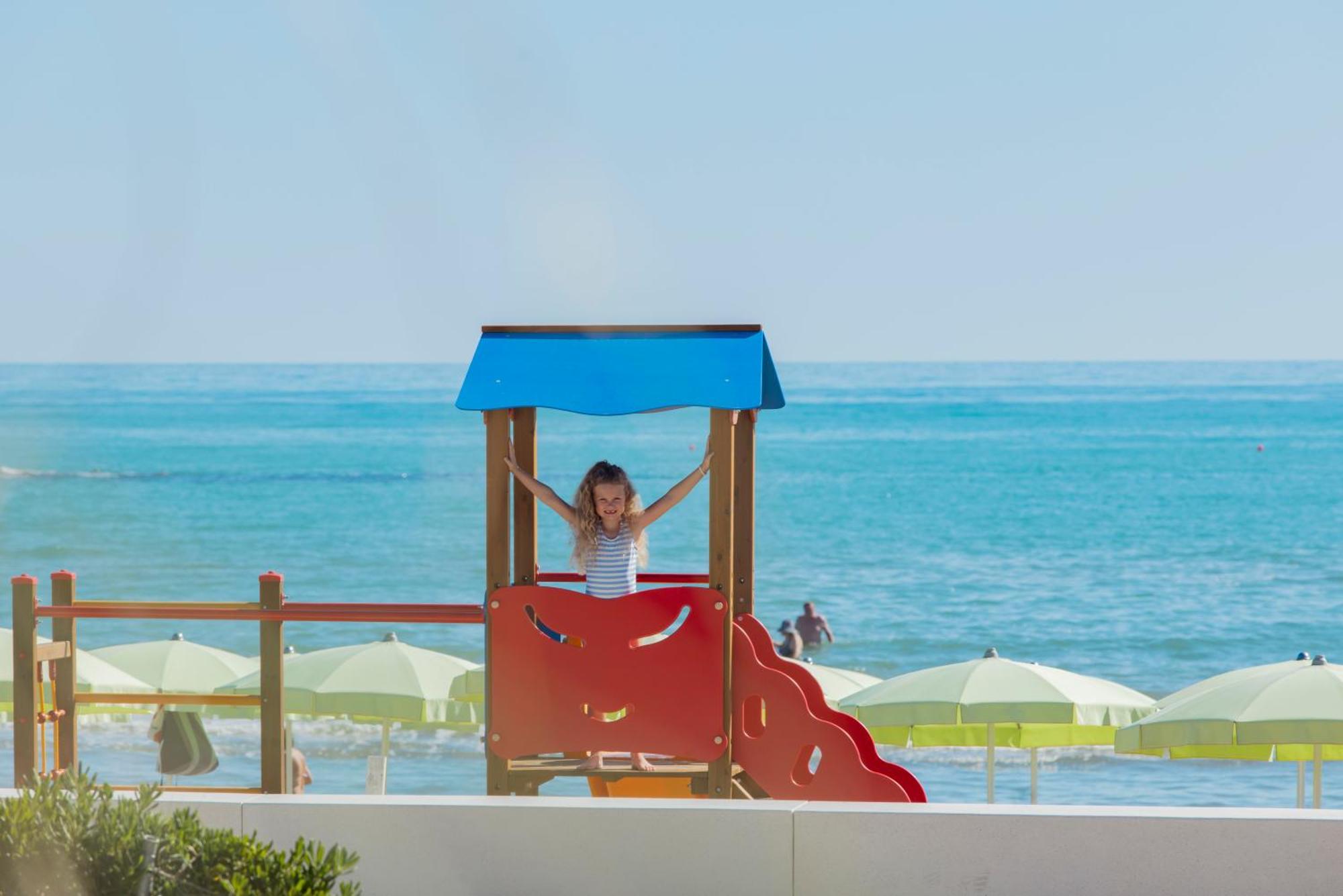 Una Hotels Imperial Beach Hotel マロッタ エクステリア 写真