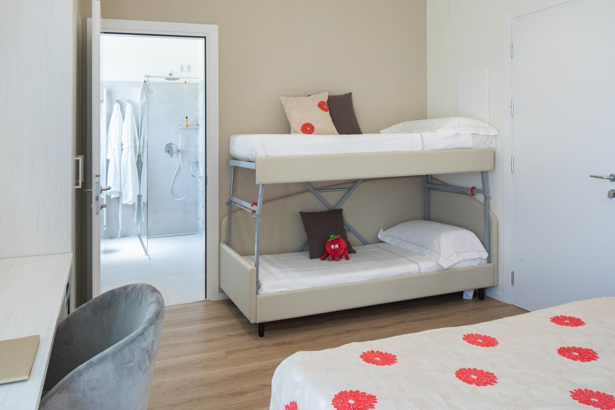 Una Hotels Imperial Beach Hotel マロッタ エクステリア 写真