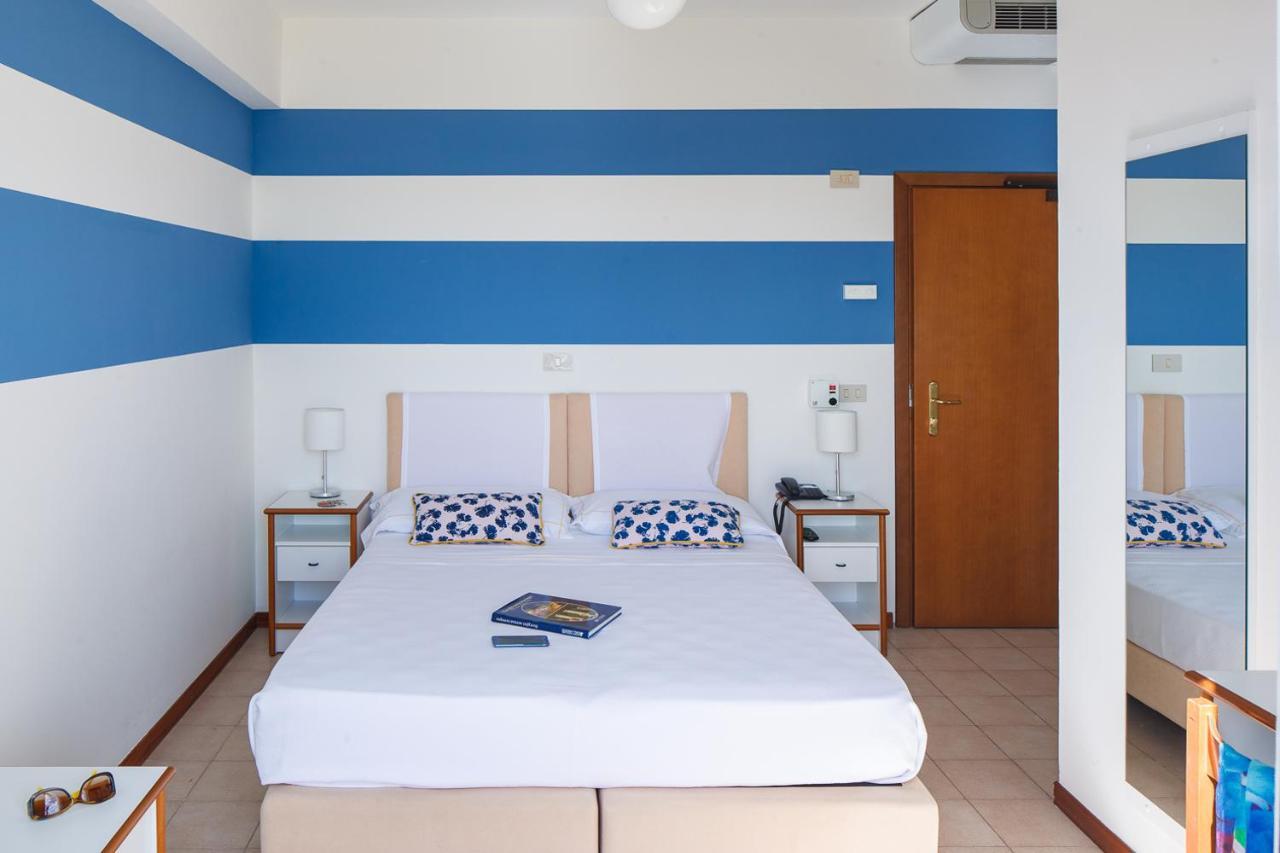 Una Hotels Imperial Beach Hotel マロッタ エクステリア 写真