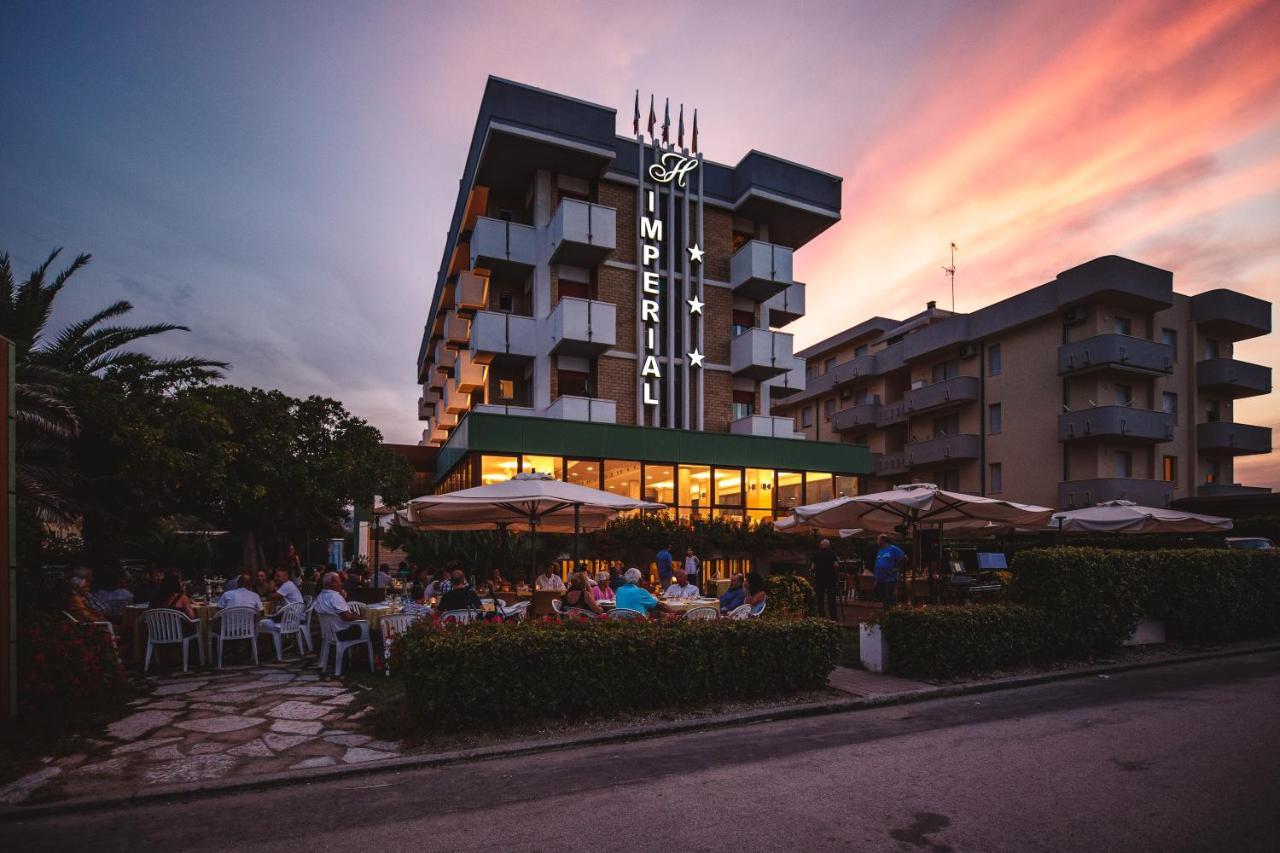 Una Hotels Imperial Beach Hotel マロッタ エクステリア 写真