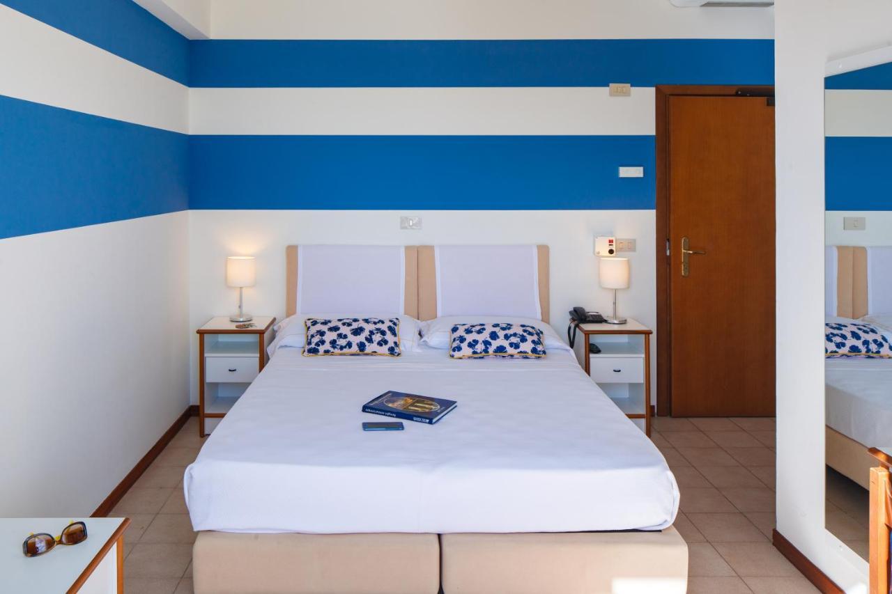 Una Hotels Imperial Beach Hotel マロッタ エクステリア 写真